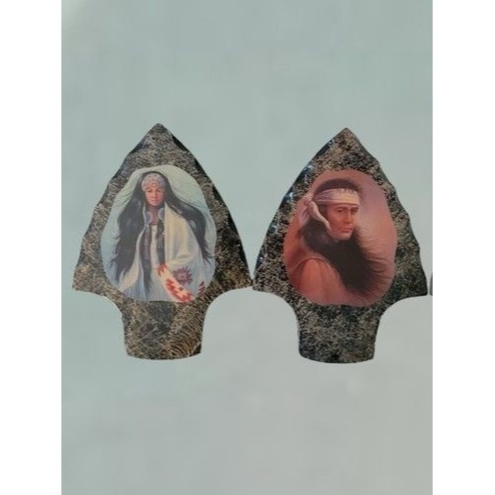VTG DenCraft‎ Wall Decor Lacquered Arrowhead Wood Painting Native Americans 16"